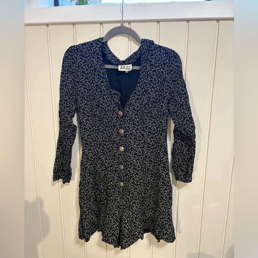 Vintage women’s 80s/90s Patterned Romper